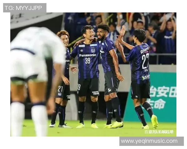 札幌冈萨多迎战大阪钢巴力争主场胜利展现球队实力