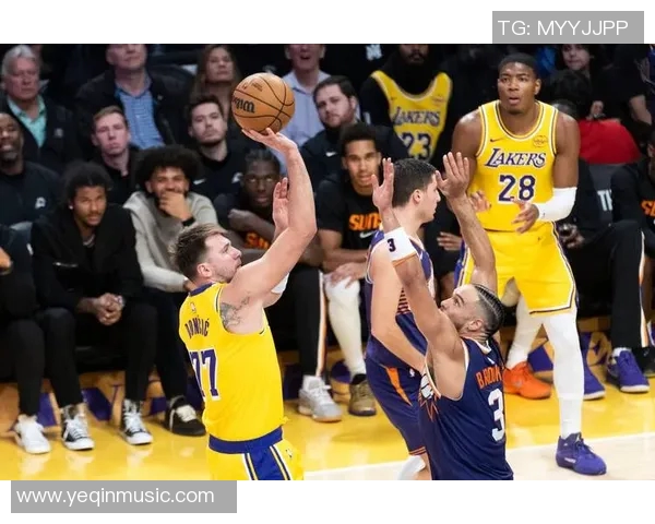 湖人对战太阳精彩直播1月28日全程回顾与赛后分析